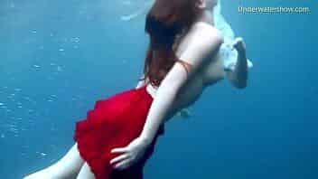 Hot babes naked underwater in the sea video