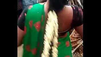 Andhra Sexy Girl Hor Romance On Road video