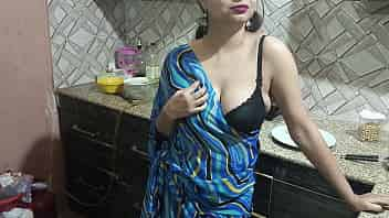 Bhabhi, what are you doing in the kitchen? I want to fuck you, will you let me fuck you? video